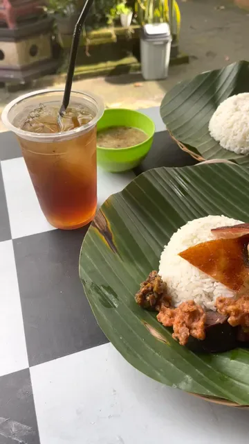 Babi Guling Warung Vengkung