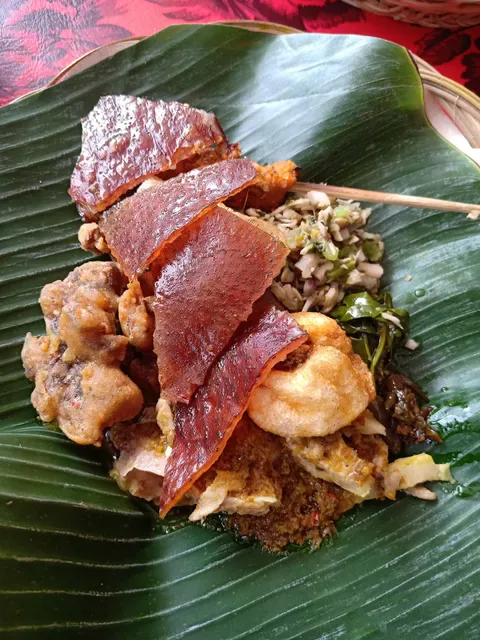 Babi Guling Warung Vengkung