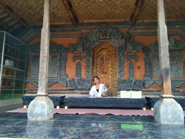 Babi Guling Warung Vengkung
