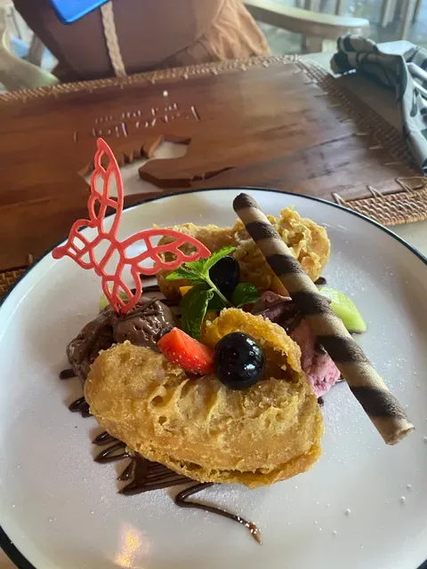 Tsavo Lion Restaurant