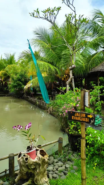 Rumah Makan Tegal Dadong