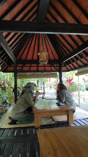 Rumah Makan Tegal Dadong