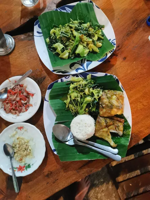 Apik Warung