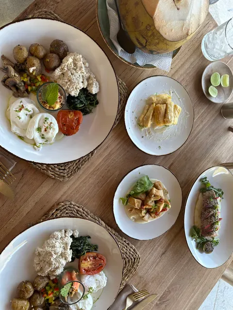Asmat Restaurant Amed