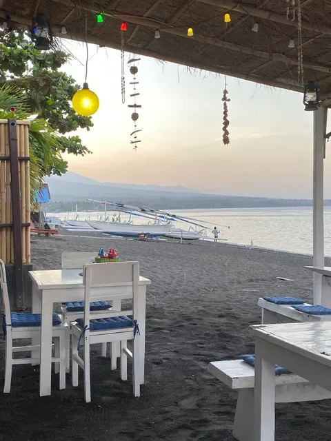 Chill Bar & Grill