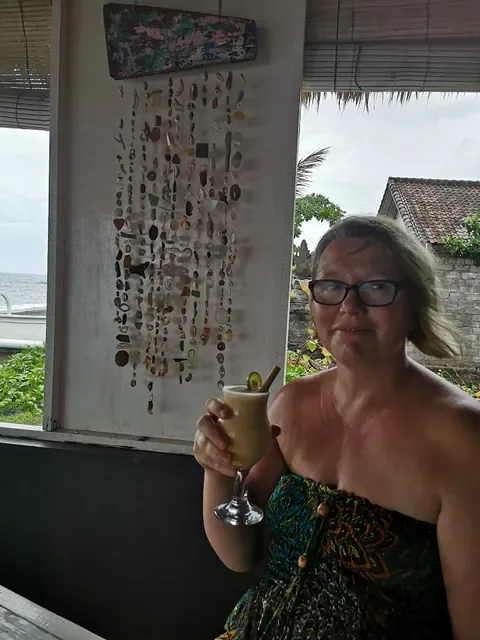 Chill Bar & Grill