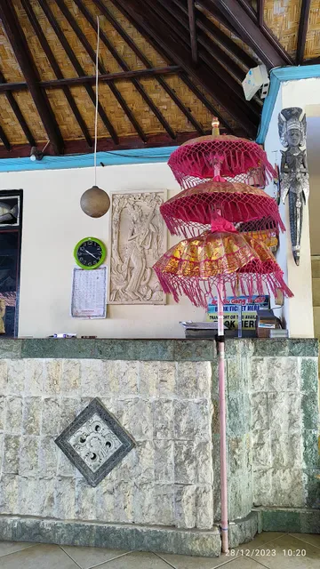 Divers Cafe & Restaurant