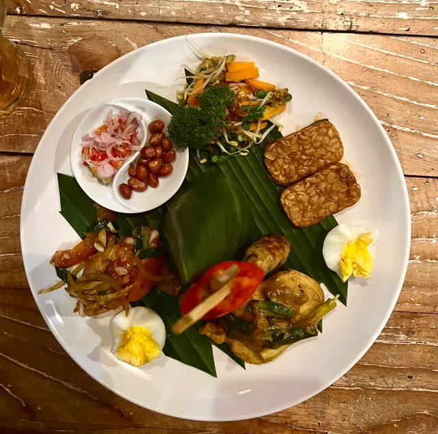 Green Melon Warung