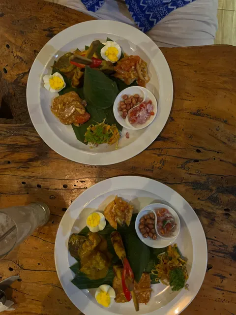 Green Melon Warung