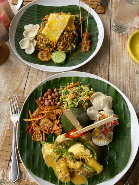 Ibus Sea View Warung