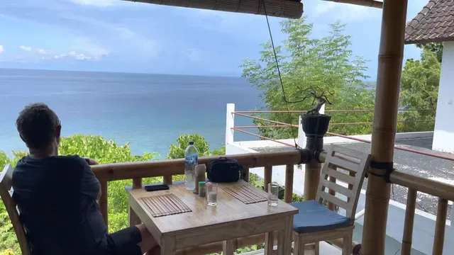 Ibus Sea View Warung
