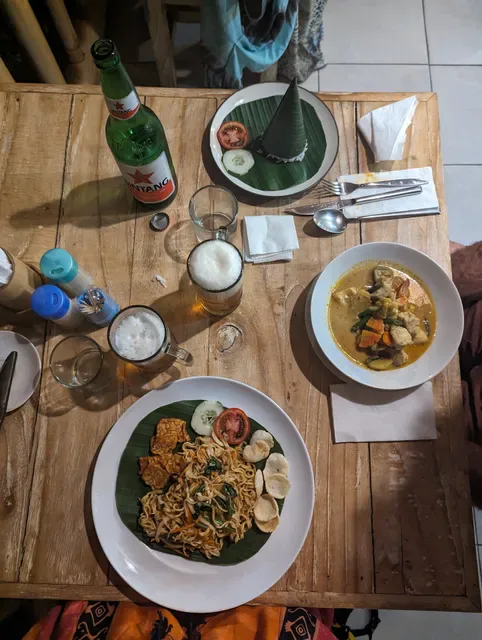 Ibus Sea View Warung