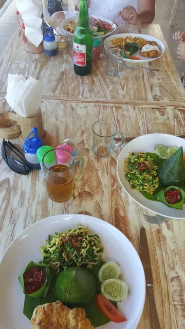 Ibus Sea View Warung