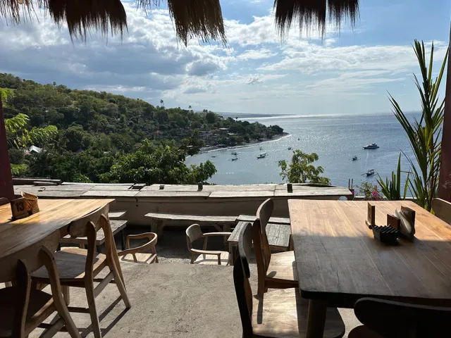 Joli Best View Cafe