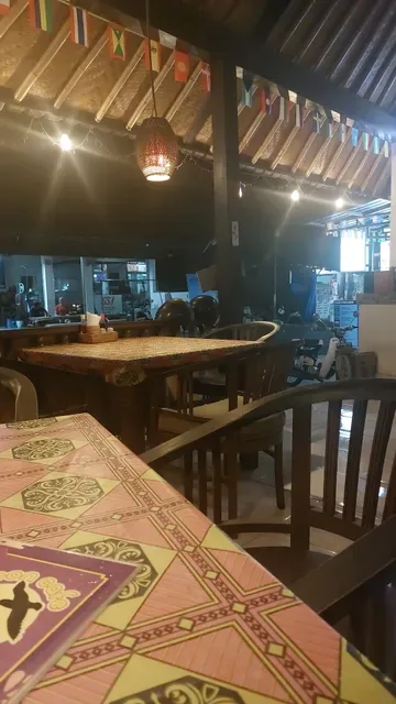 Moon Cafe