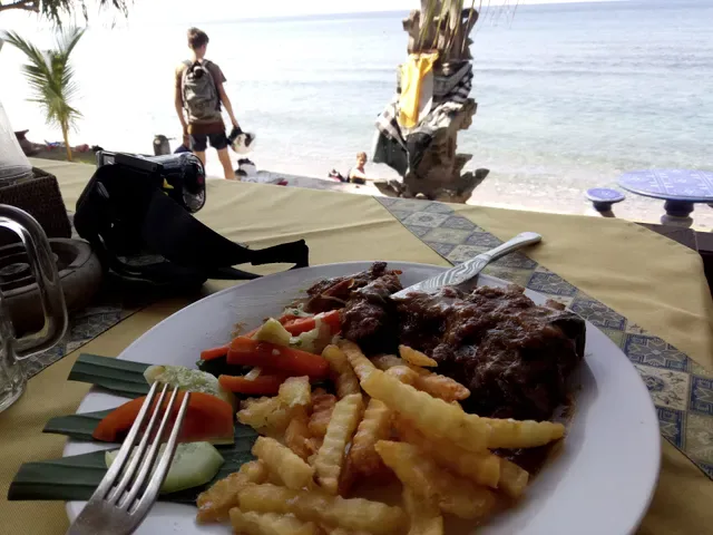 Pondok Vienna Beach Restaurant