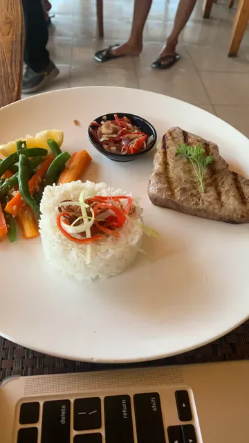 Pondok Vienna Beach Restaurant