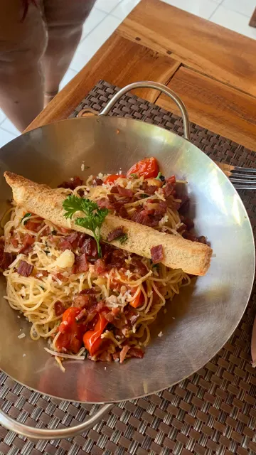 Pondok Vienna Beach Restaurant