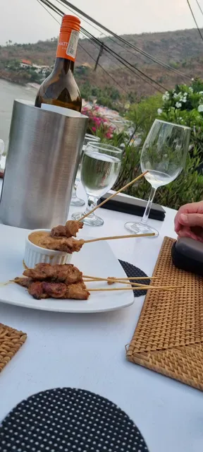 Sails Restaurant