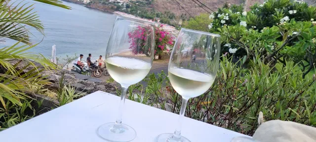 Sails Restaurant