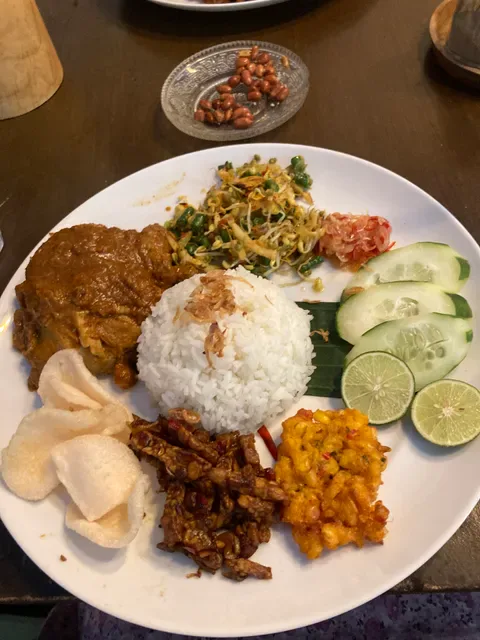 Warung Enak and Bungalows