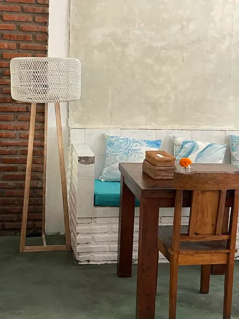 Warung Enak and Bungalows