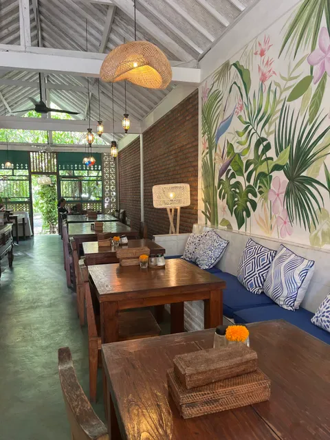 Warung Enak and Bungalows