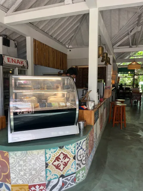Warung Enak and Bungalows