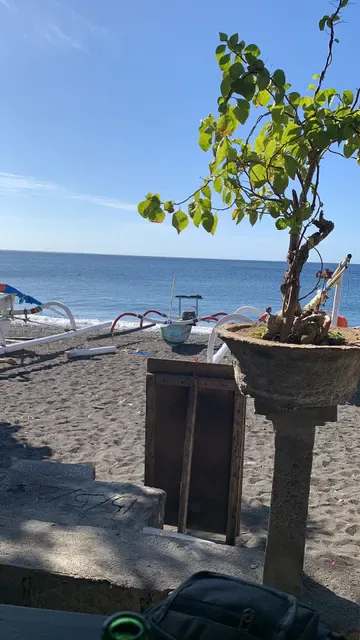 Warung Lebah Sea View