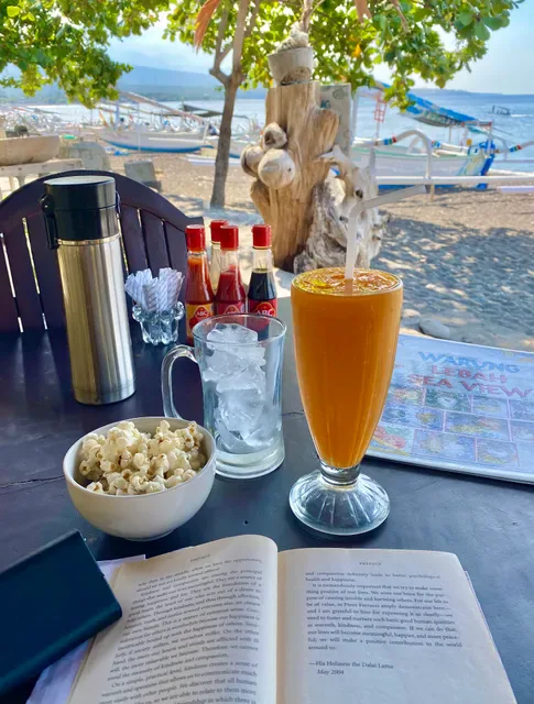 Warung Lebah Sea View