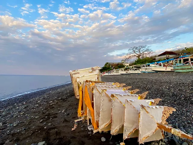 Warung Lebah Sea View