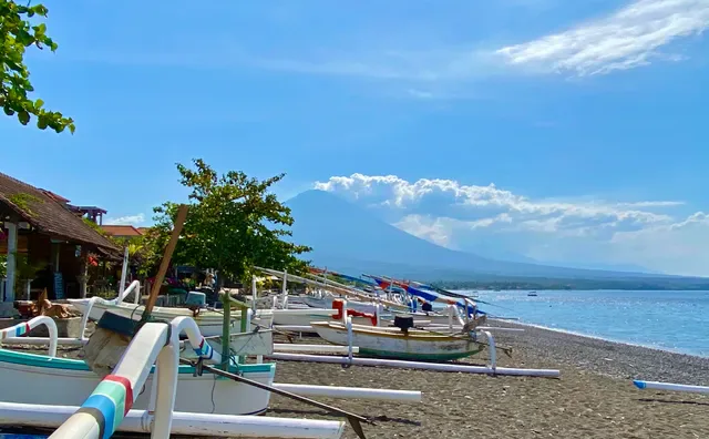 Warung Lebah Sea View