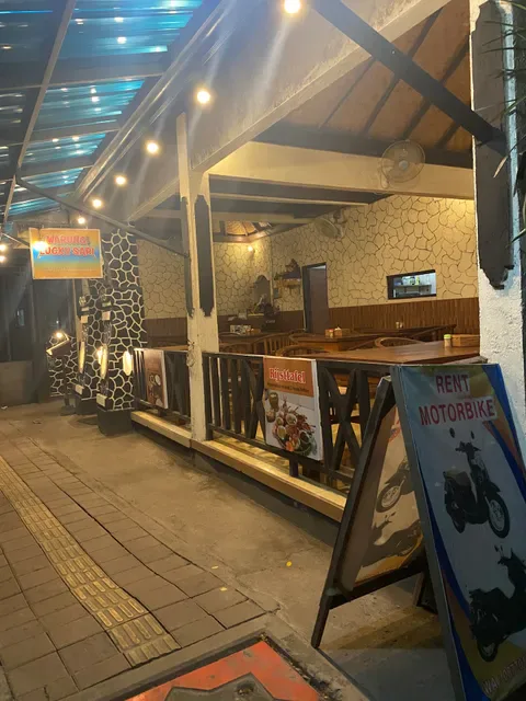 Warung Lucky Sari Amed