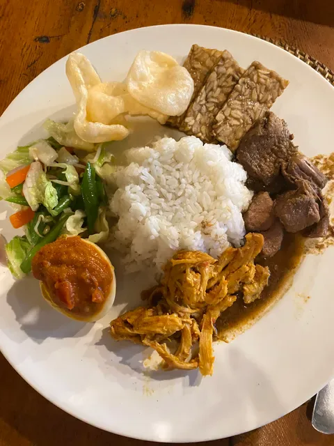 Warung Lucky Sari Amed