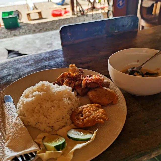 Warung Mewali