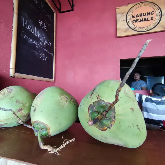 Warung Mewali