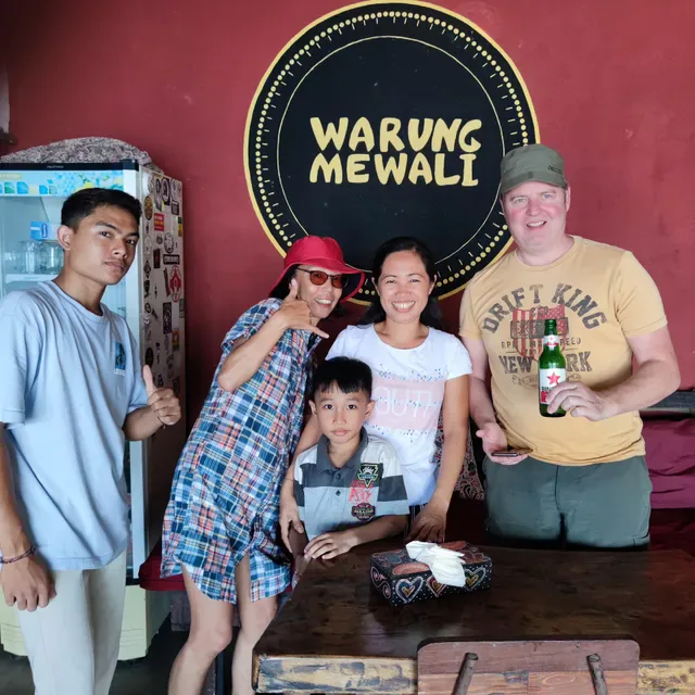 Warung Mewali