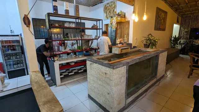 Warung Sama Cafe