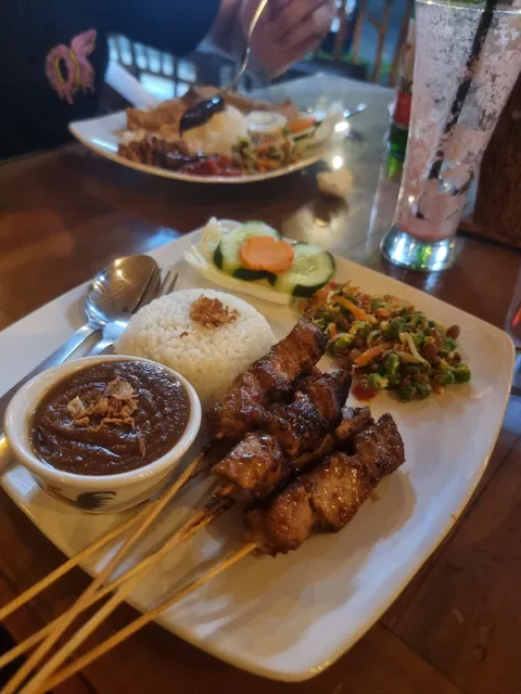 Warung Sama Cafe