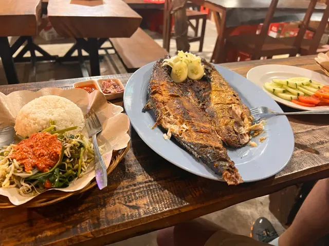 Warung Sari Asih Tuna Satay