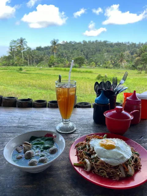 Warung Han's Bamboo