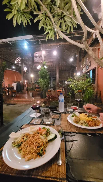 Joglo Bar & Restaurant