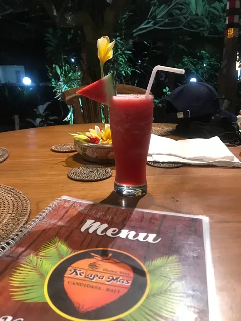 Kelapa Mas Candidasa