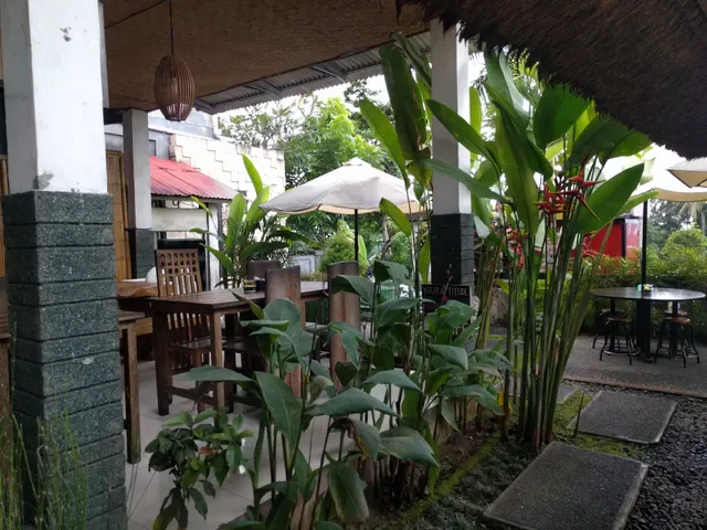 Kumendel Rumah Makan Keluarga