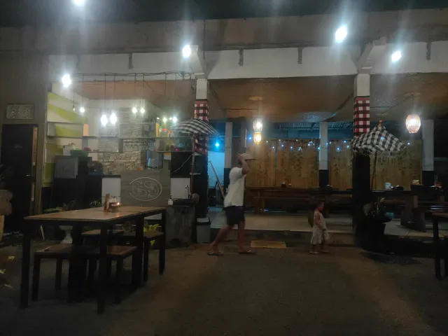 Kumendel Rumah Makan Keluarga