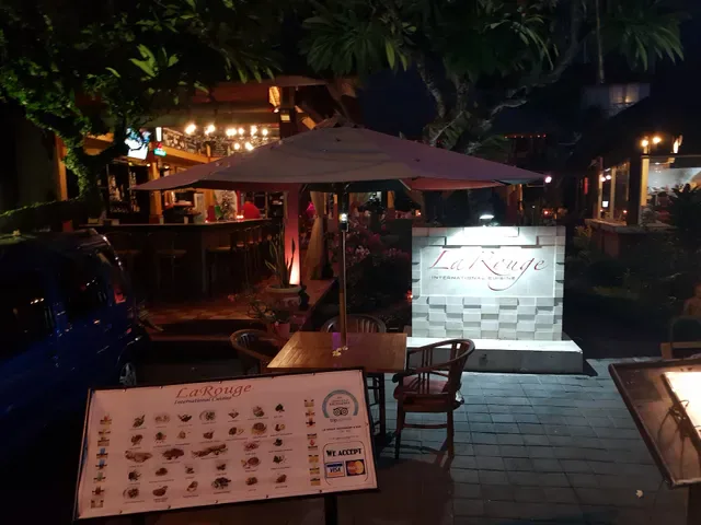 LaRouge restaurant