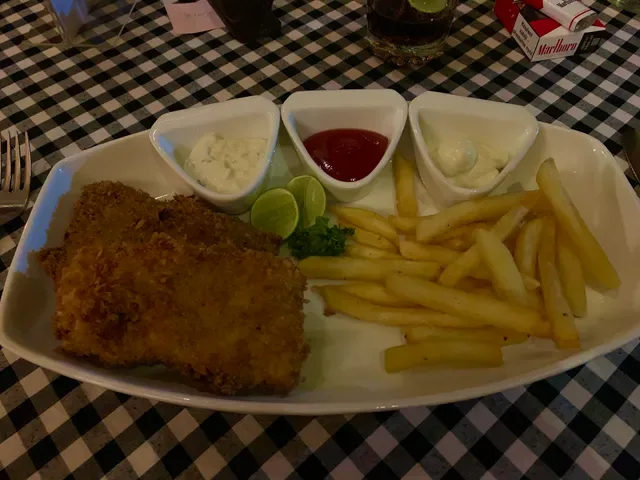 LaRouge restaurant