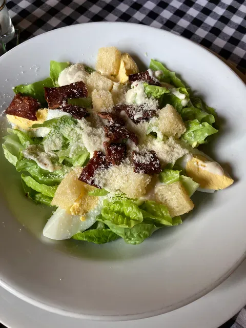 LaRouge restaurant