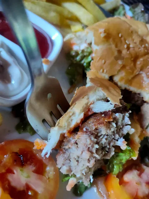 LaRouge restaurant