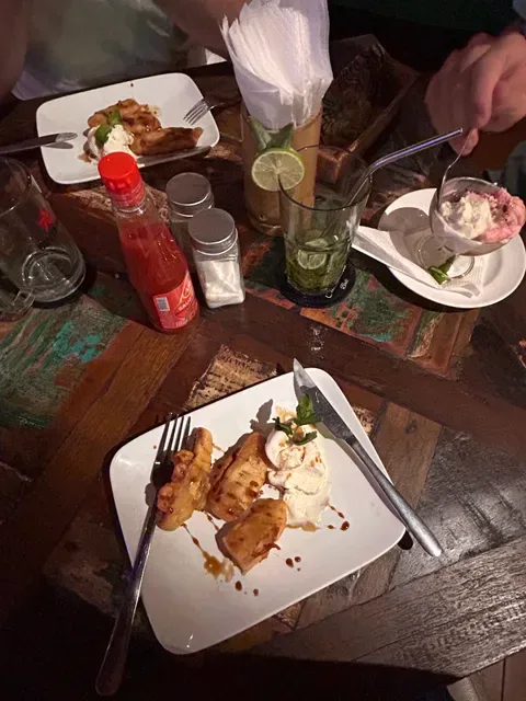 New Queen Pub & Restaurant